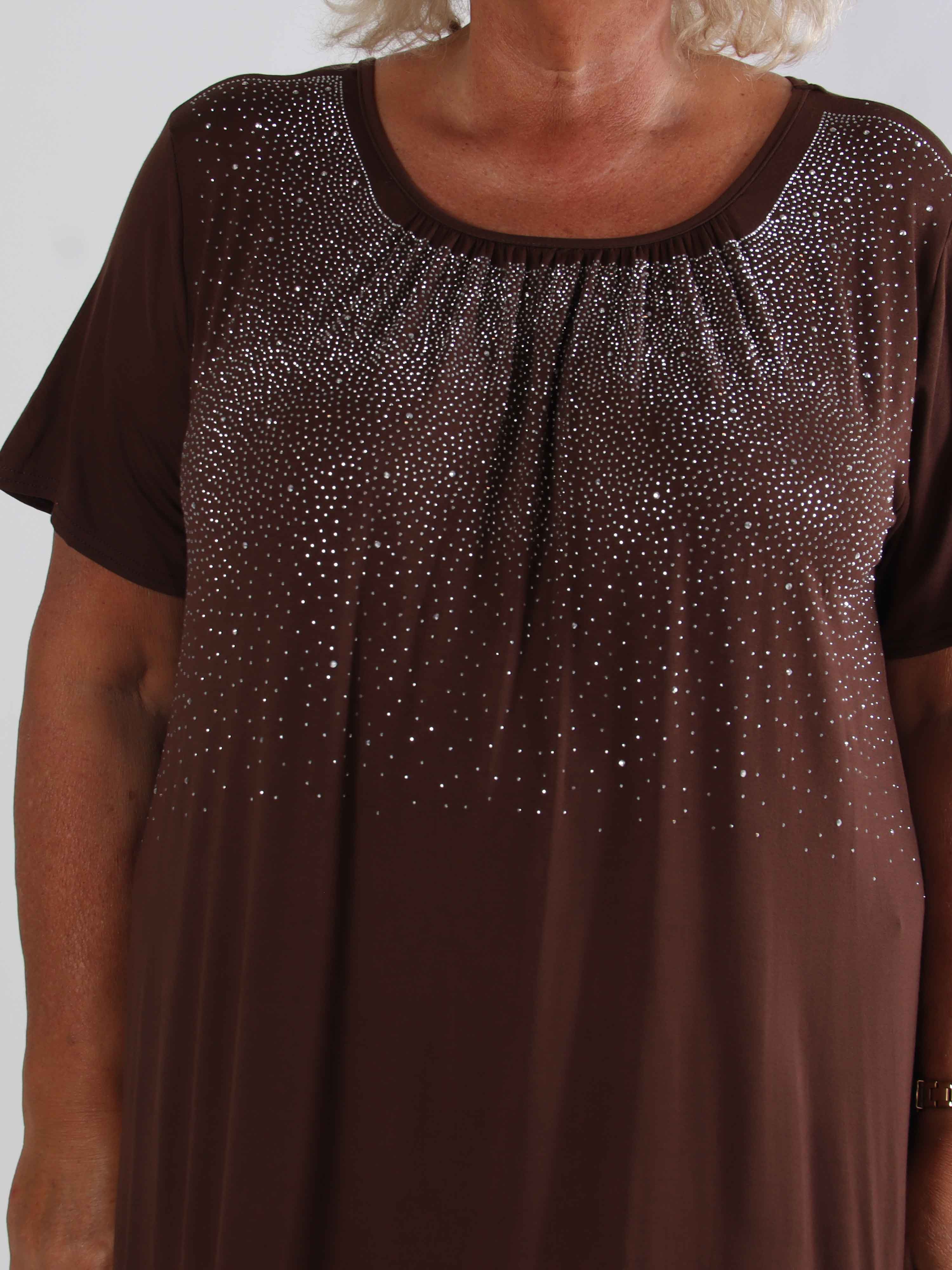 Miravi Sparkle - Løs plus size kjole i elastisk stof med similisten